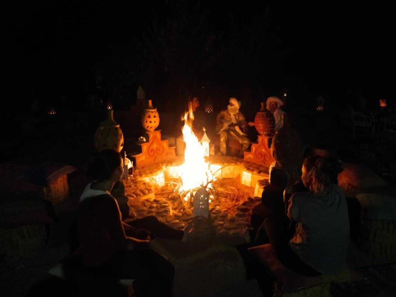 Desert Bivouac Mhamid 모하미드 외부 사진