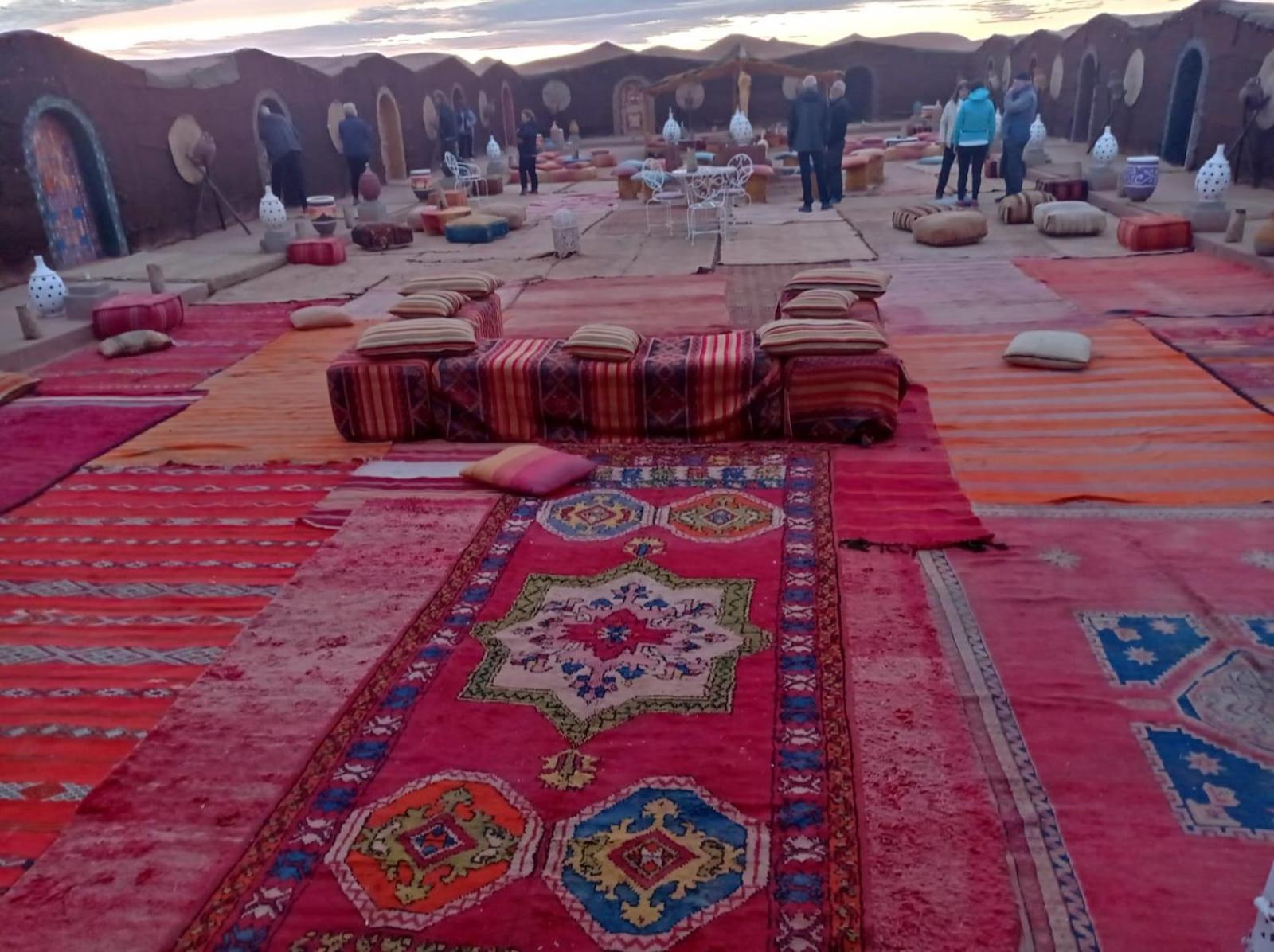 Desert Bivouac Mhamid 모하미드 외부 사진