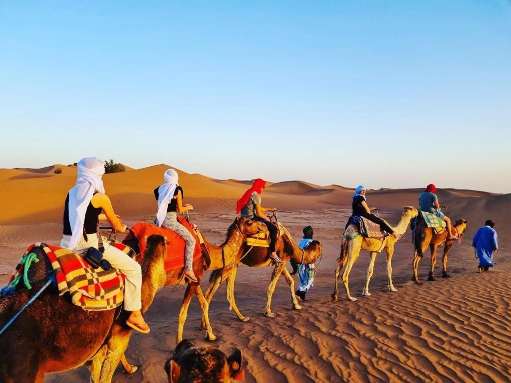 Desert Bivouac Mhamid 모하미드 외부 사진